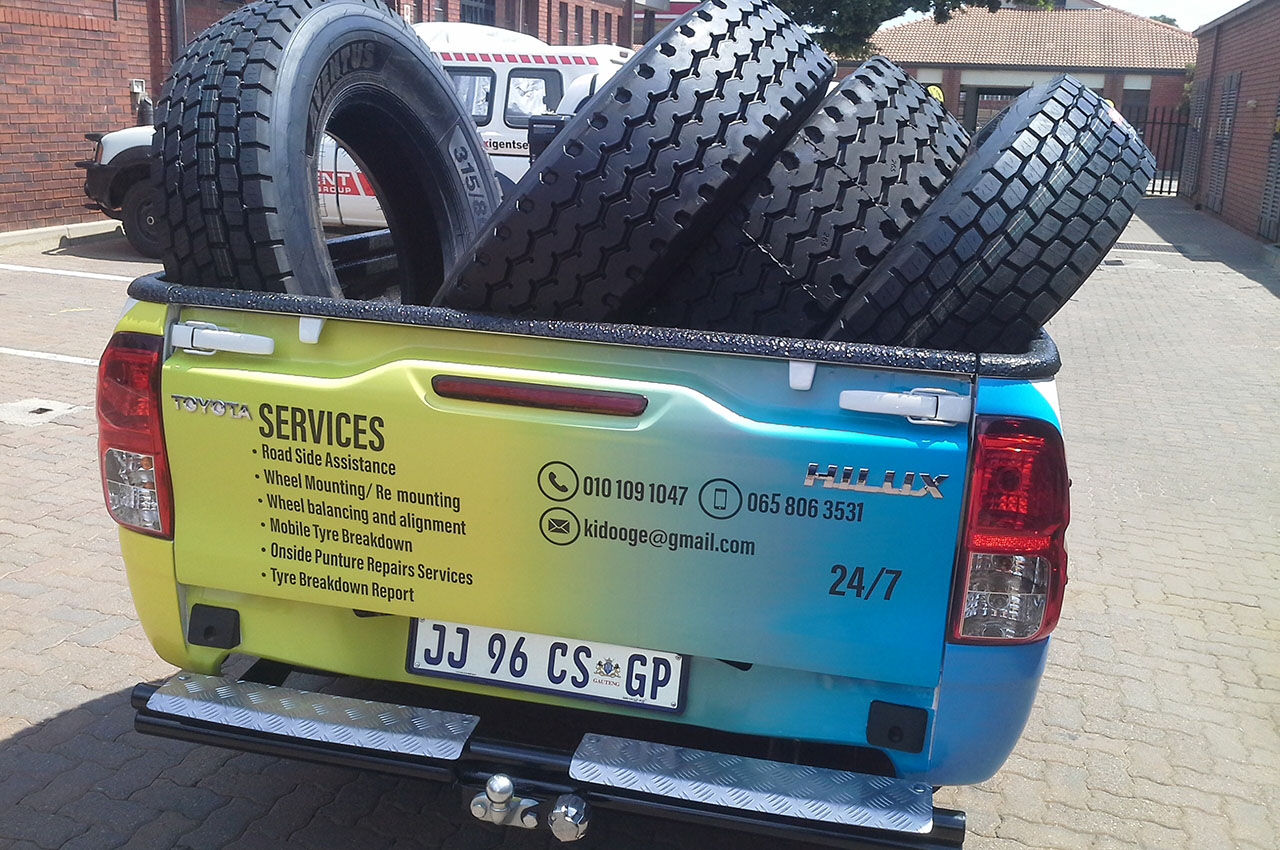 24 Hour emergency road assistance